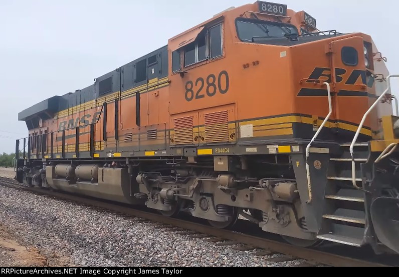 BNSF 8280